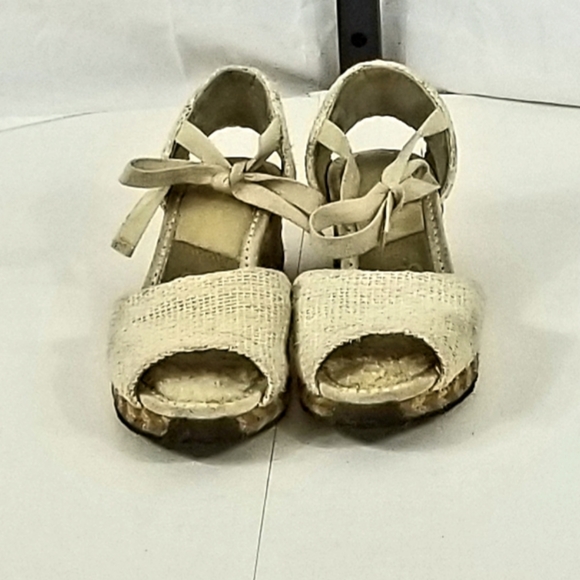 UGG Ankle Tie Low Wedge Sandal - Picture 3 of 7